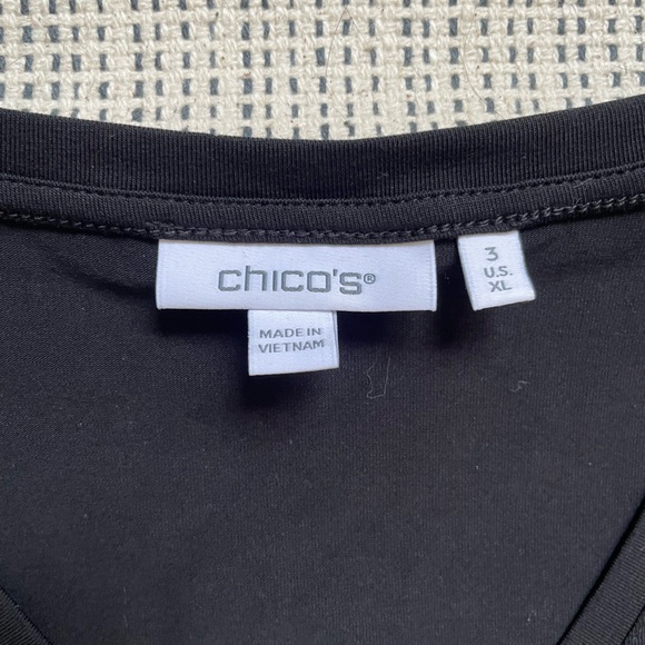 Chicos 3D Floral Applique Sleeve Tee V-Neck Black - Picture 4 of 12